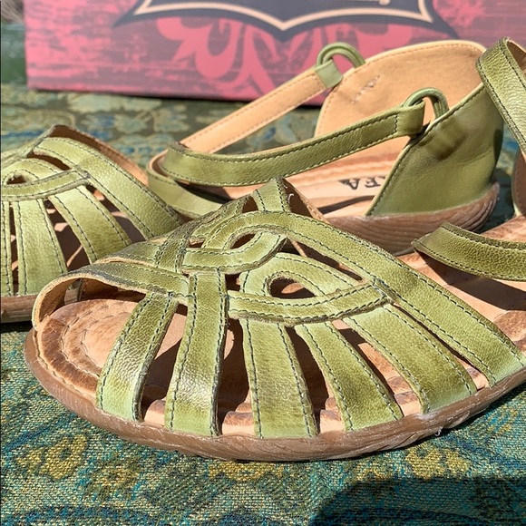 JAFA 135 Green Sandals Size 37/7 NIB - Picture 2 of 9